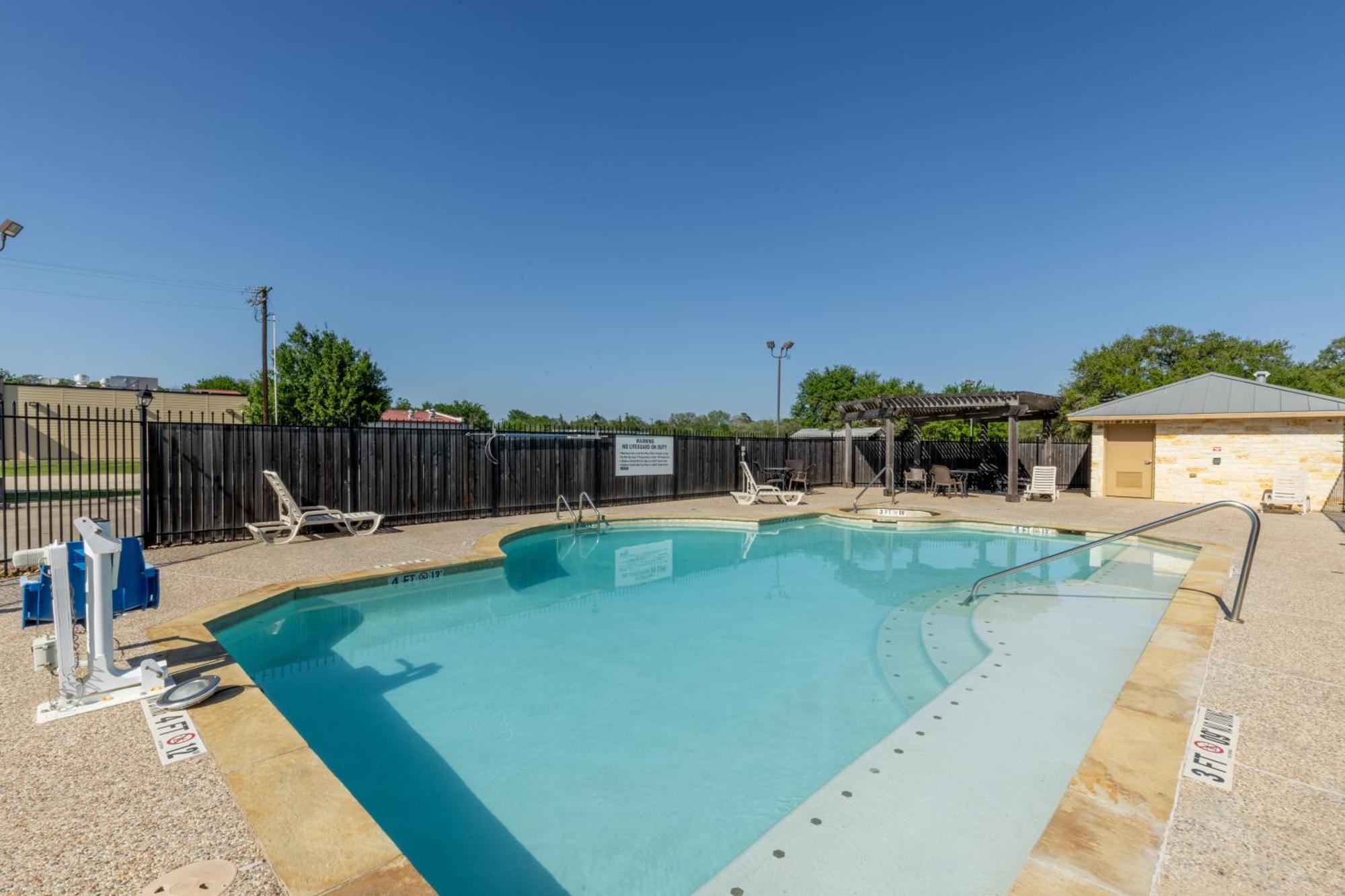 Hotel Texas Hallettsville Ngoại thất bức ảnh