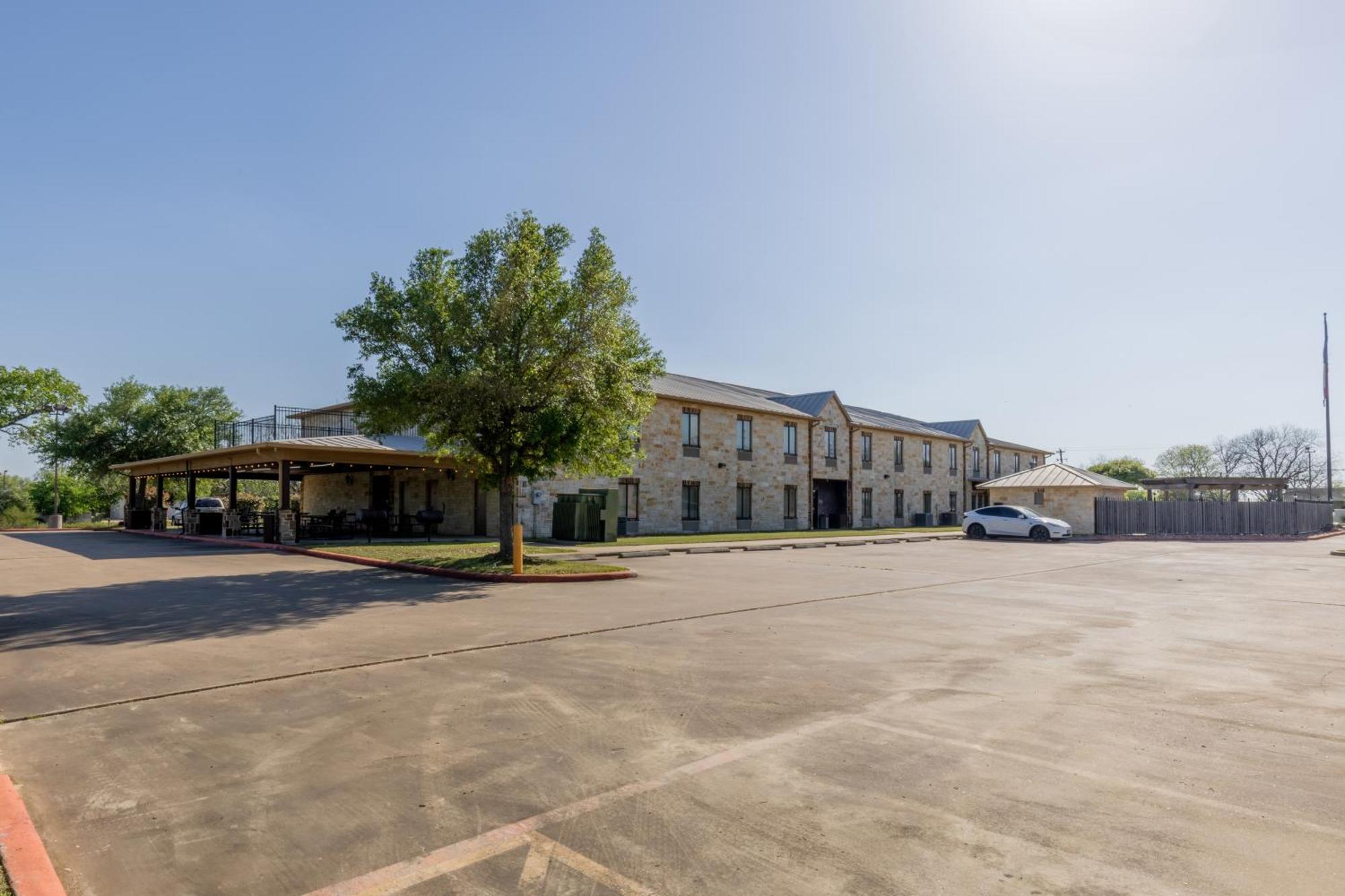Hotel Texas Hallettsville Ngoại thất bức ảnh
